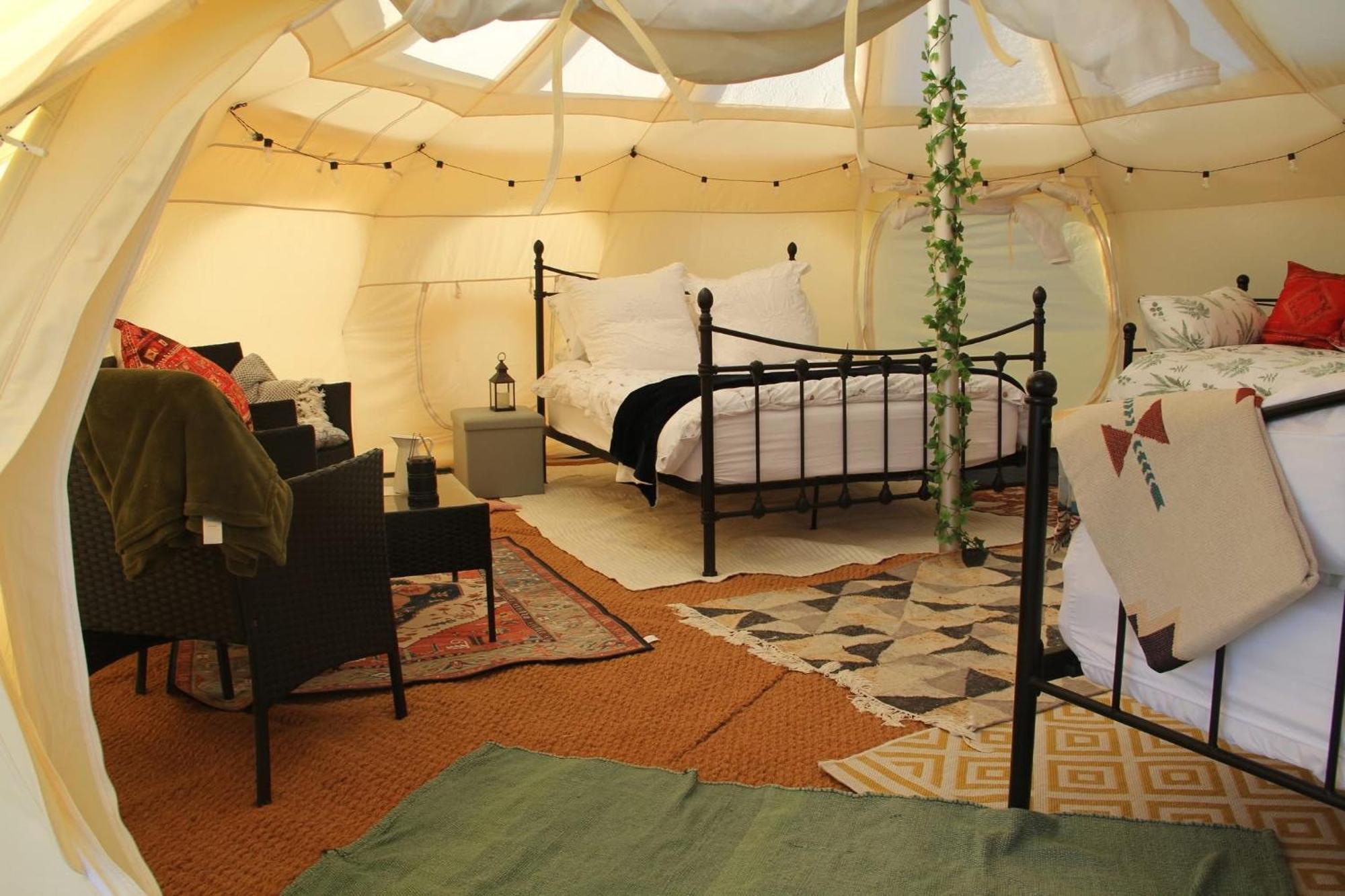 Tal-Y-Fan Farm 6M Stargazer Tent Bridgend (Wales) Exterior foto